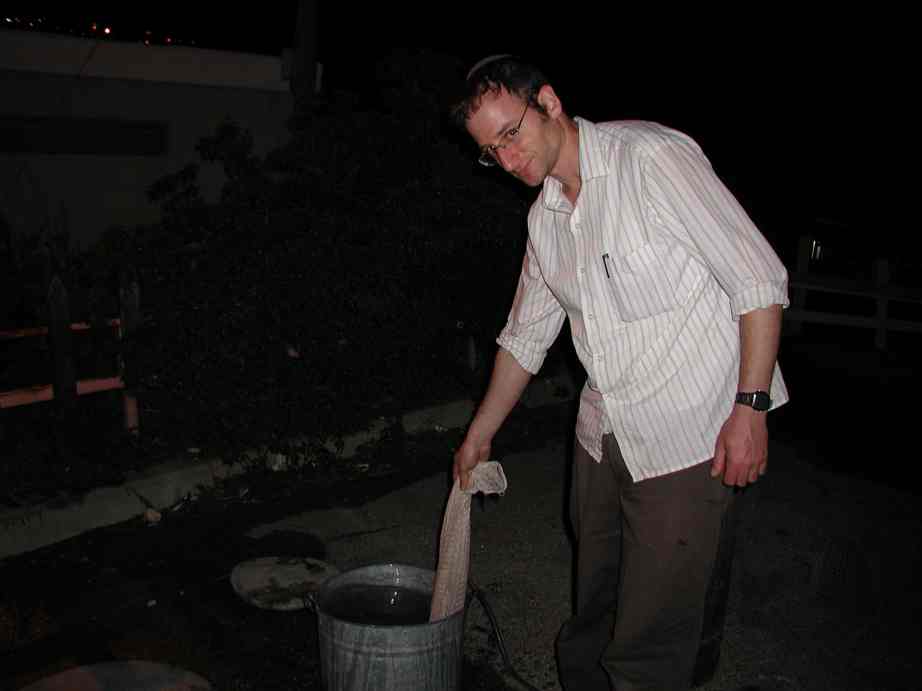 cooling off the kashered utensils in cold water